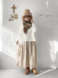 seasew.／704 起毛ランダムギャザースカート・ベージュ