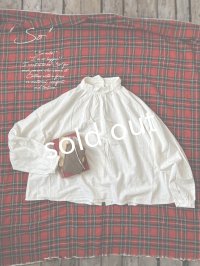 SO／重なり衿の2wayブラウス・オフ