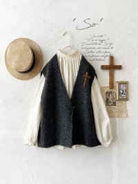 SO／シェットリノピン付きベスト・チャコール