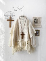 SO／フリンジニットポンチョ・キナリ