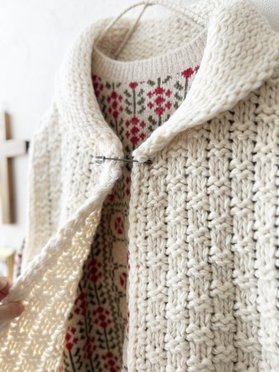 画像6: SO／ピン付きざっくりニットベスト・アイボリー