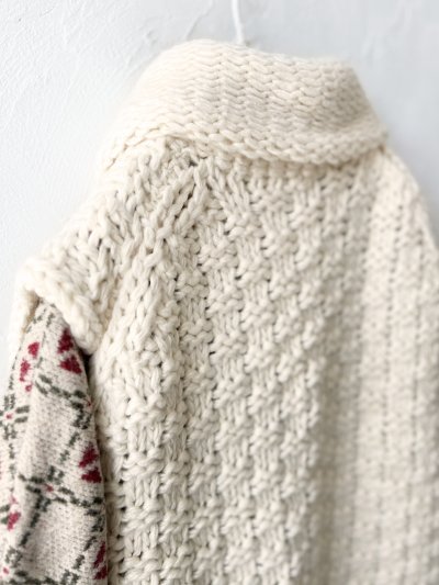 画像9: SO／ピン付きざっくりニットベスト・アイボリー