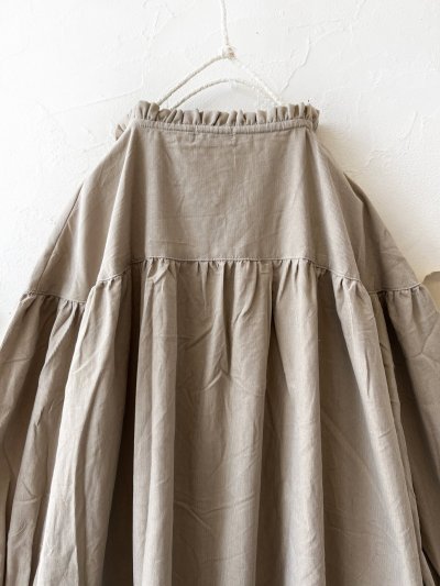 画像11: Dgy／コーデュロイフリル襟ワンピース・グレージュ
