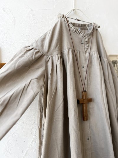 画像6: Dgy／コーデュロイフリル襟ワンピース・グレージュ