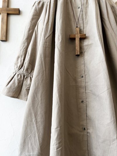 画像8: Dgy／コーデュロイフリル襟ワンピース・グレージュ