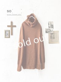 【半額SALE】SO／ゆるタートルニットプルオーバー・ブラウン