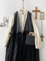 画像2: MARCHE' DE SOEUR／ウールツイードのベストワンピース・チャコール×黒 (2)