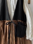 画像3: MARCHE' DE SOEUR／リネンのベストワンピース・黒×アンティークブラウン (3)