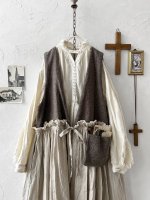 画像2: MARCHE' DE SOEUR／ウールツイードのベストワンピース・モカ×生成り (2)
