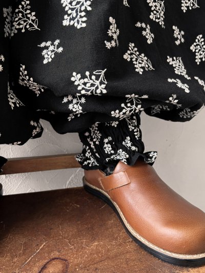 画像3: MARCHE' DE SOEUR／ピエロパンツ・黒ブーケ刺繍