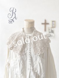 R.／手編みの付け襟・キナリ