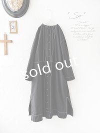 SO／フロントタックワンピース・スミクロ