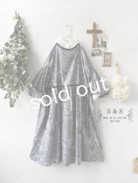 shizuka's／トワルドジュイのリボンワンピース（パフスリーブ）ラベンダー