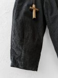 画像4: seasew.／509 コーデュロイ裾ダーツパンツ・チャコール (4)
