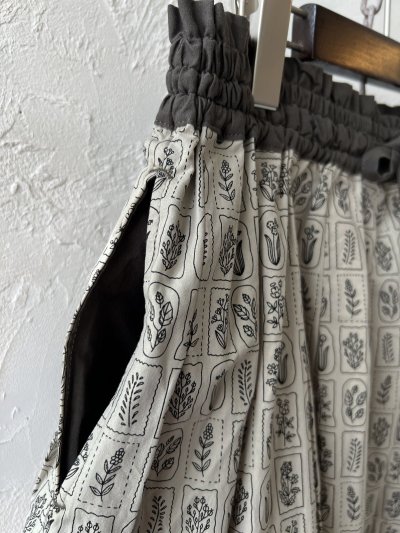 画像4: le ciel／ボタニカルプリントスカート・チャコールグレー