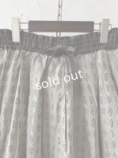 画像2: le ciel／ボタニカルプリントスカート・チャコールグレー