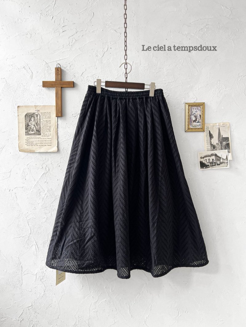 画像2: le ciel a tempsdoux／刺繍レース2wayスカート・黒 (2)