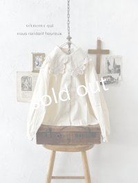 nous rendent heureux／バテンレース襟ブラウス・ライトベージュ