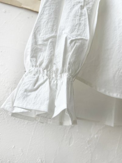 画像4: nous rendent heureux／シャーリングパフ袖ブラウス・オフ