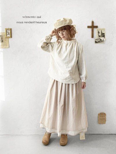 画像1: nous rendent heureux／タックネックブラウス・エクリュ