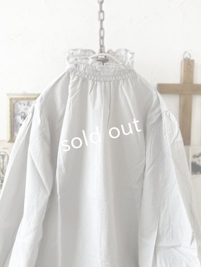 画像2: nous rendent heureux／シャーリング襟ブラウス・ライトグレー