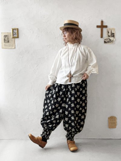 画像13: MARCHE' DE SOEUR／ピエロパンツ・黒ブーケ刺繍