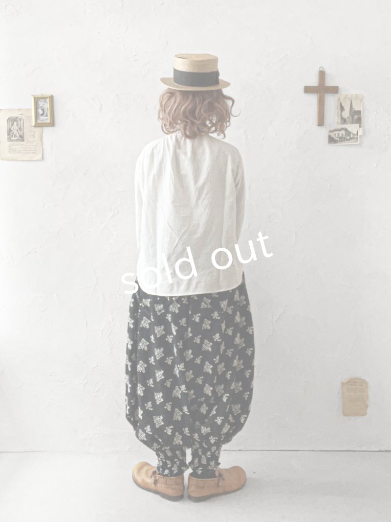 画像14: MARCHE' DE SOEUR／ピエロパンツ・黒ブーケ刺繍 (14)