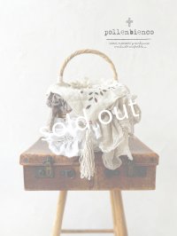 pollenbienco／アンティークレースのバスケット・B