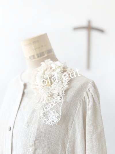 画像6: pollenbienco／アンティークレースとプリザーブドフラワーのコサージュ・C