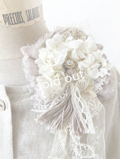 画像6: pollenbienco／アンティークレースとプリザーブドフラワーのコサージュ・E