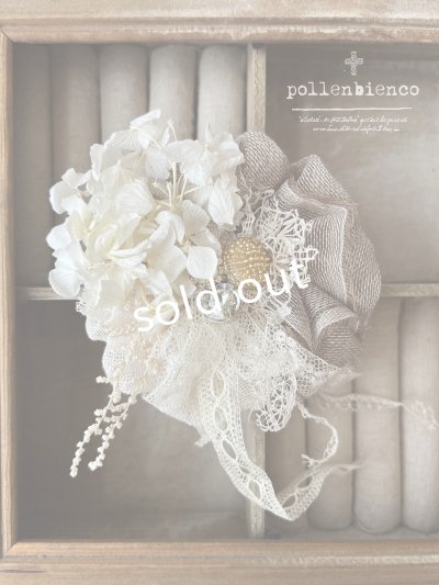 画像1: pollenbienco／アンティークレースとプリザーブドフラワーのコサージュ・D