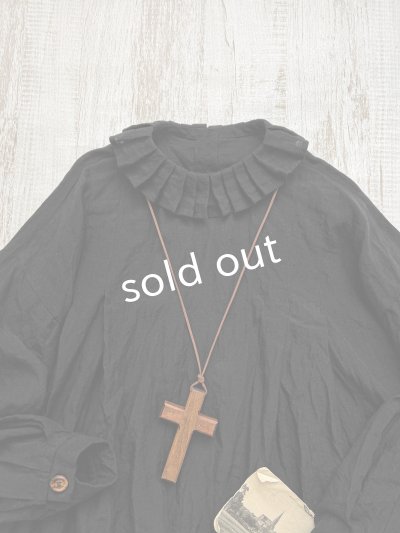 画像6: Reliure／Tucked ruffle collar blouse・black