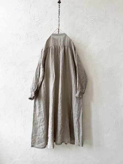 画像9: 08mab/シャーリング袖ワンピース・ベージュ