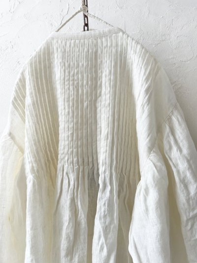 画像9: 08mab/シャーリング袖ピンタックブラウス・オフ