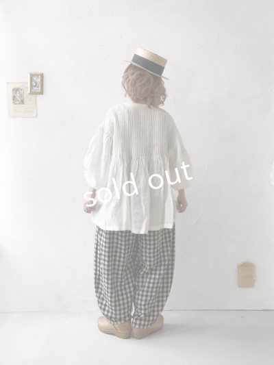 画像13: 08mab/シャーリング袖ピンタックブラウス・オフ