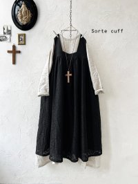 sorte cuff/レースギャザージャンパースカート・黒