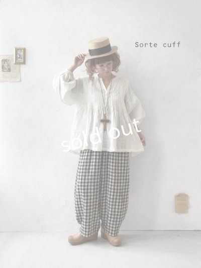 画像10: 08mab/シャーリング袖ピンタックブラウス・オフ