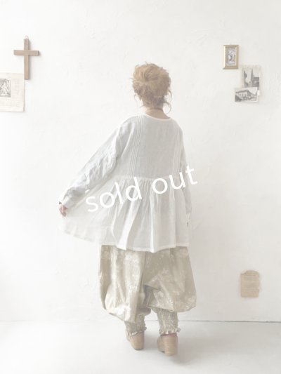 画像13: 08mab/ピンタック多ボタンブラウス・オフ