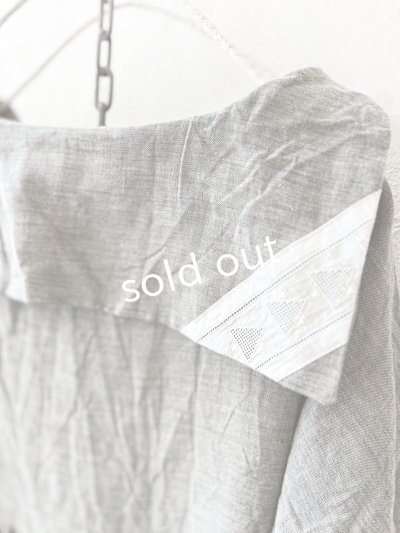 画像7: shizuka's／セーラー襟の刺繍レースワンピース・ペールグレー