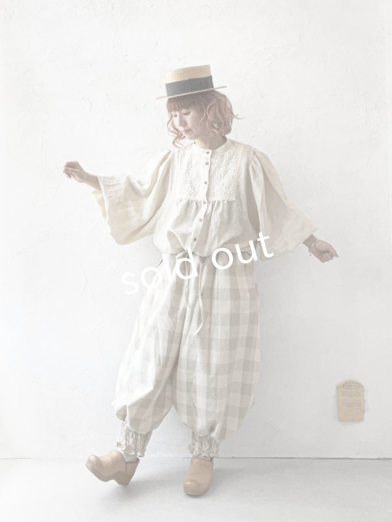 画像10: MARCHE' DE SOEUR／大きなバルーン袖のブラウス・ミルク (10)