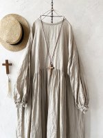 画像2: MARCHE' DE SOEUR／オランダリネン ギャザーワンピース・生成り (2)