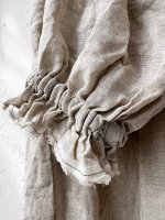 画像4: MARCHE' DE SOEUR／オランダリネン ラッフルギャザーワンピース・生成り (4)