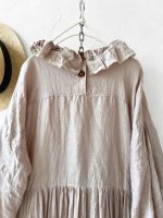 画像8: MARCHE' DE SOEUR／ラッフルギャザーワンピース・ピンクベージュ (8)