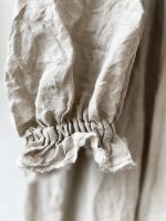 画像4: MARCHE' DE SOEUR／オランダリネン ギャザーワンピース・生成り (4)