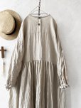 画像9: MARCHE' DE SOEUR／オランダリネン ギャザーワンピース・生成り (9)