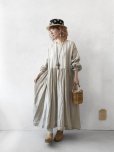 画像11: MARCHE' DE SOEUR／オランダリネン ギャザーワンピース・生成り (11)