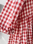 画像6: MARCHE' DE SOEUR／スキッパーギャザーワンピース・赤ギンガム (6)