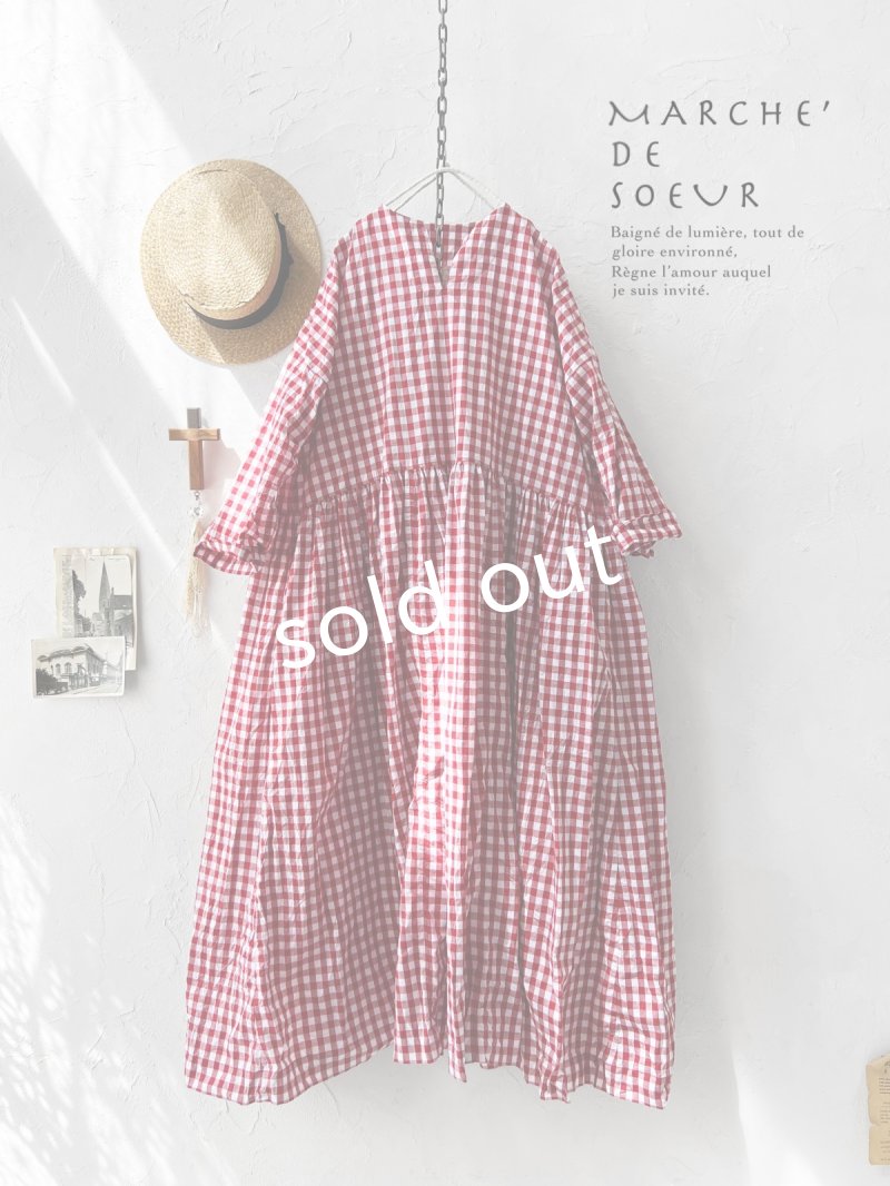 画像2: MARCHE' DE SOEUR／スキッパーギャザーワンピース・赤ギンガム (2)
