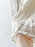 画像6: MARCHE' DE SOEUR／大きなラッフル襟のチュニック・ファナージュミルクに薄グレー襟 (6)