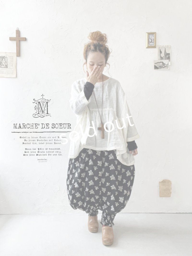 画像1: MARCHE' DE SOEUR／ピエロパンツ・黒ブーケ刺繍 (1)